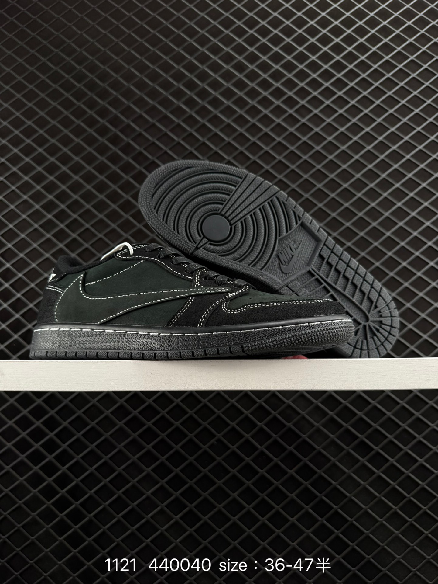 Travis Scott x Air Jordan 1 ” Reverse Mocha “